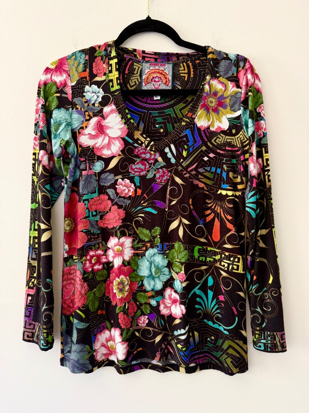 Johnny Was 'Peace' Favorite Stretch Soft BlouseTop Colorful Floral Geometric